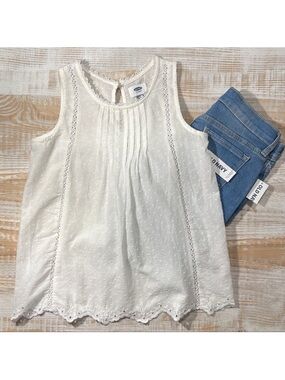 Girls Sleeveless Top and Denim Jeans